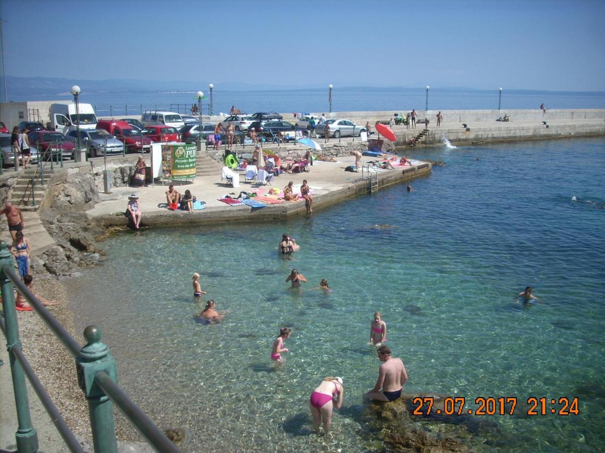 Apartment At Sea Laurana Esterno foto